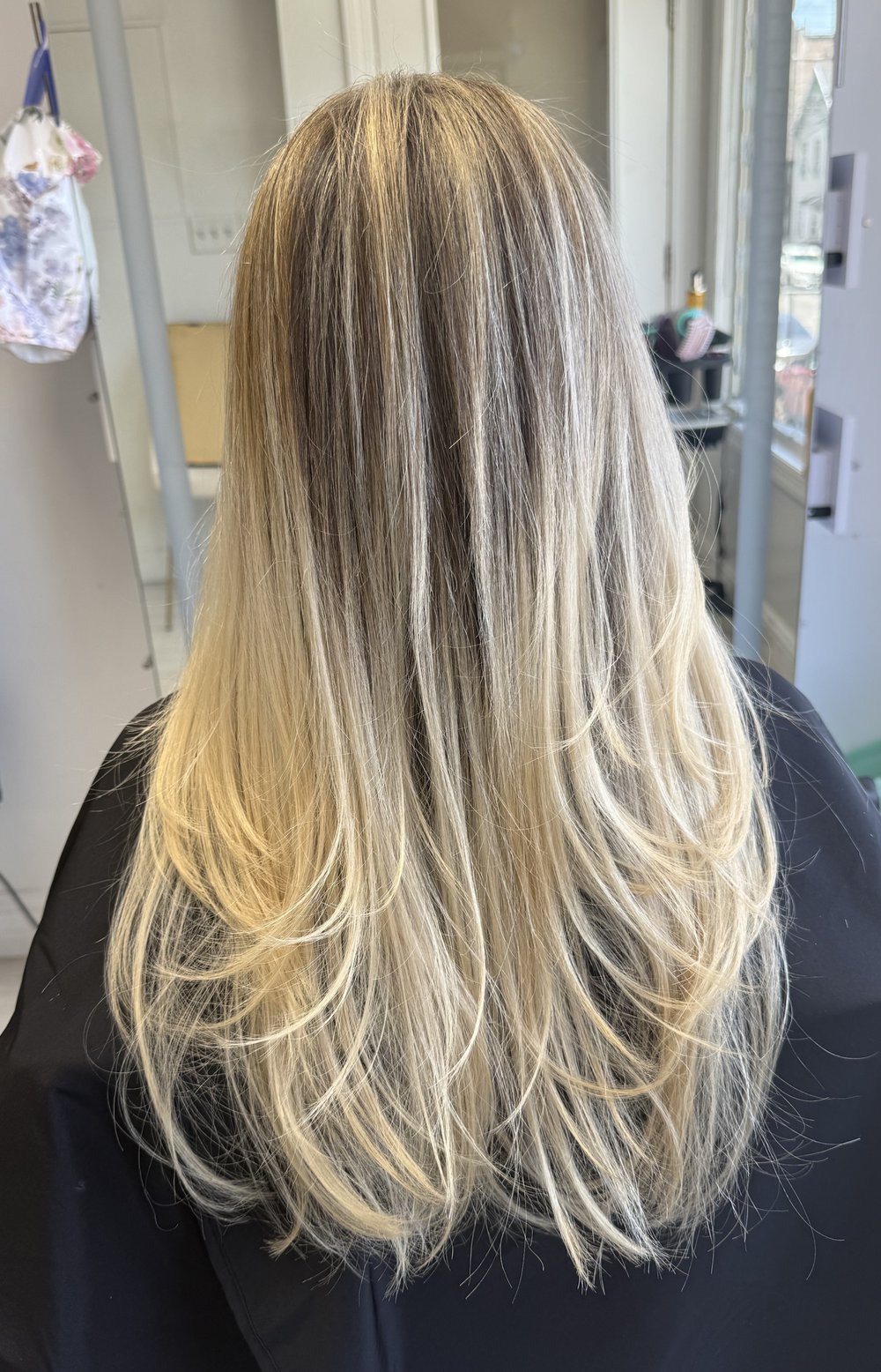Blonde platinum ombre — Lush Atelier Beauty Salon