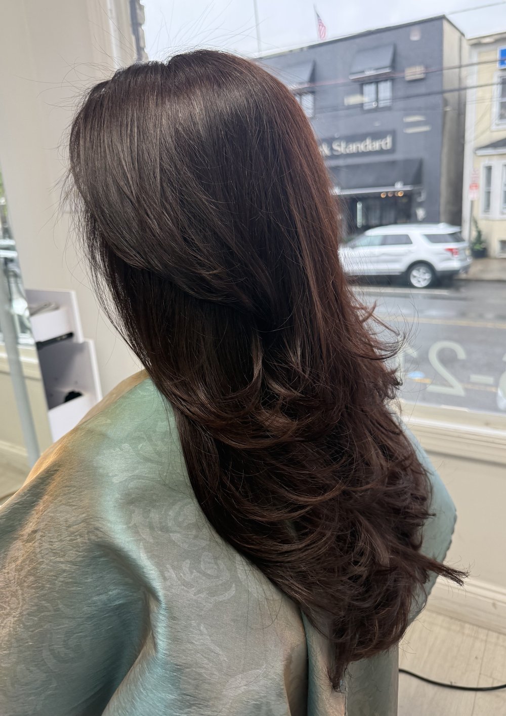 Chocolate brown layers — Lush Atelier Beauty Salon