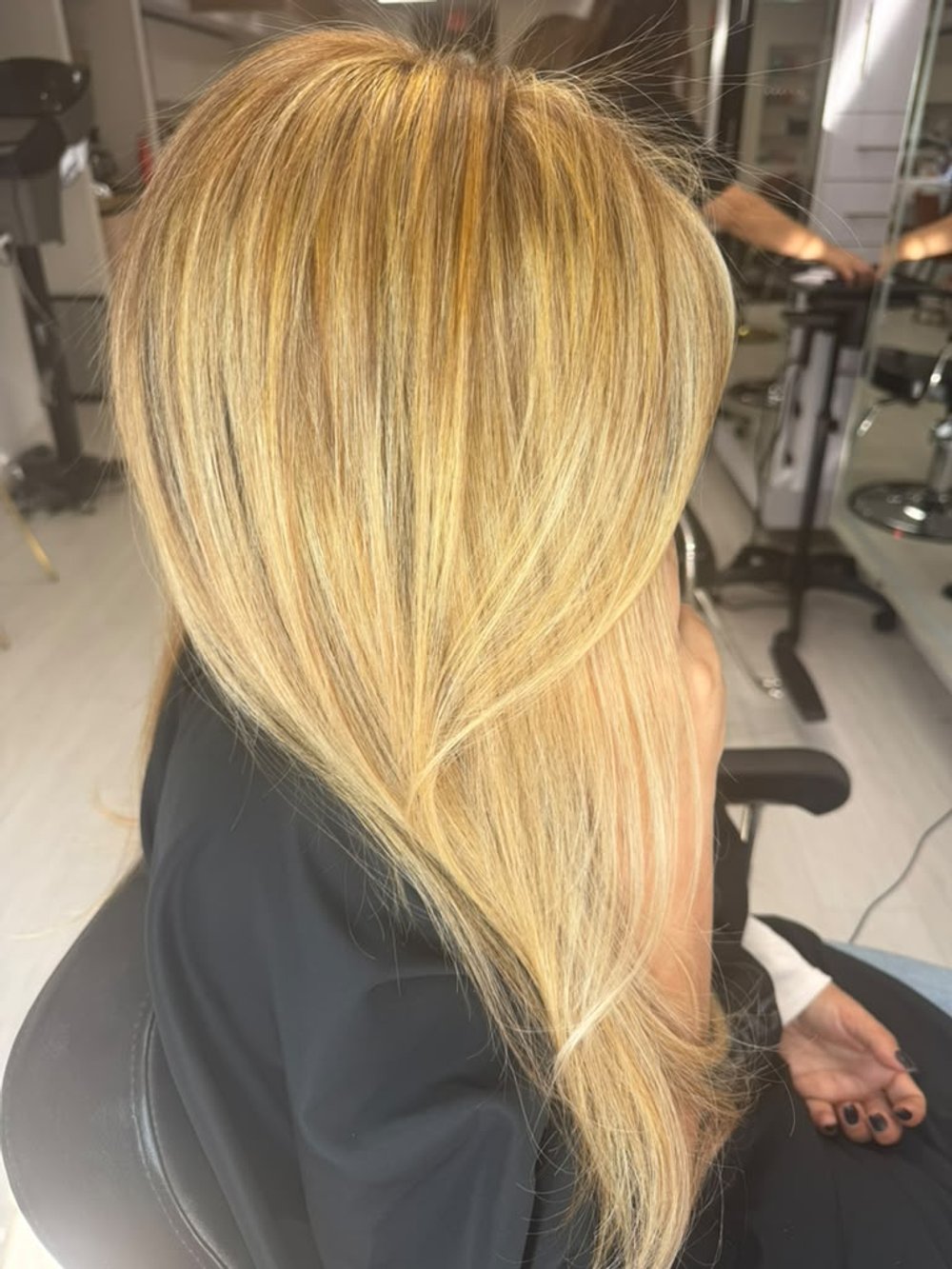 Golden blonde highlights long — Lush Atelier Beauty Salon