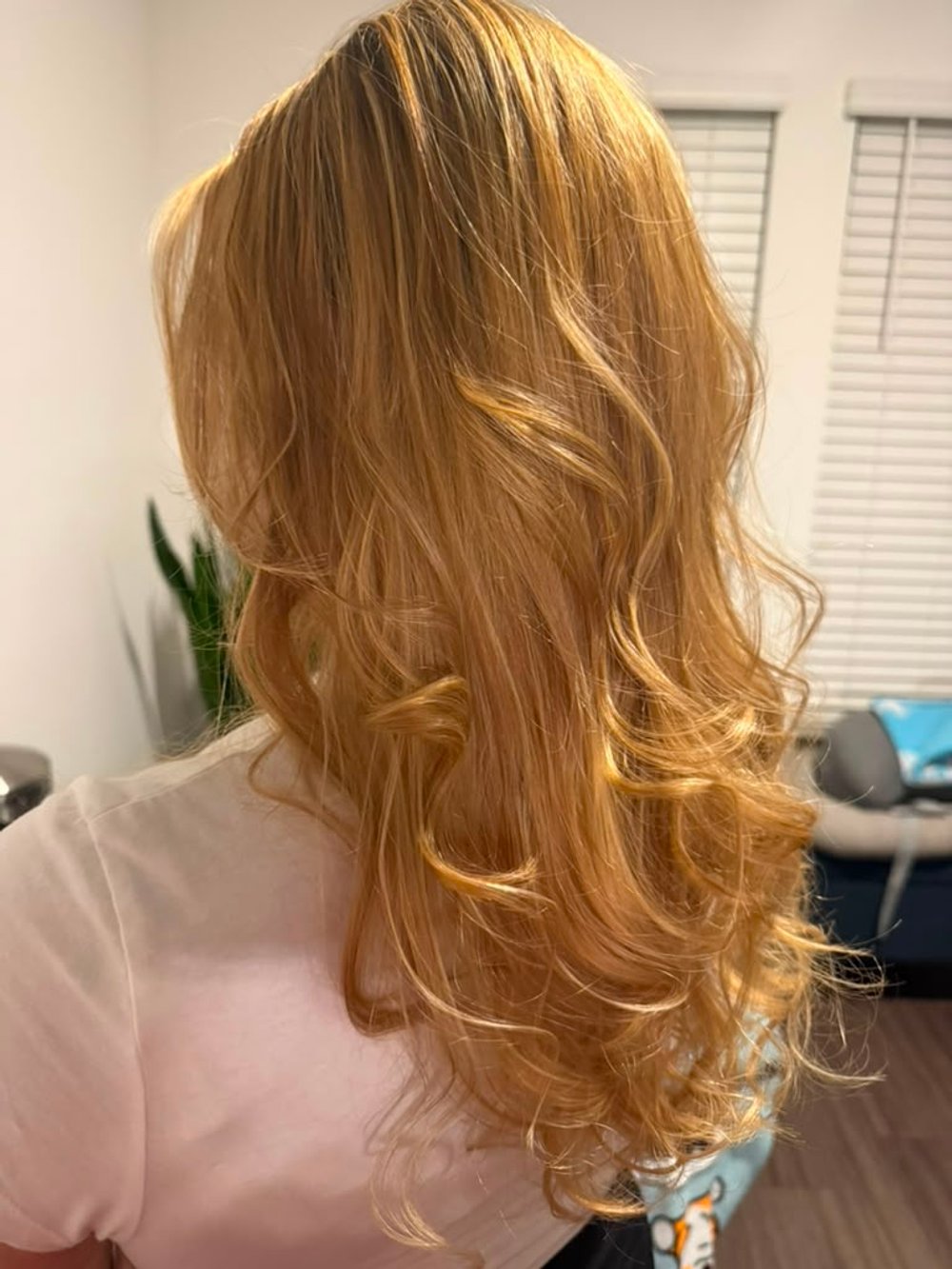 Golden blonde loose curls — Lush Atelier Beauty Salon